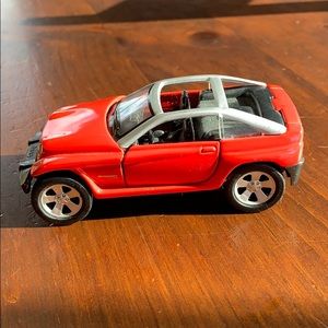 👙Vintage Maisto Red Chrysler Jeep Jeepster Car